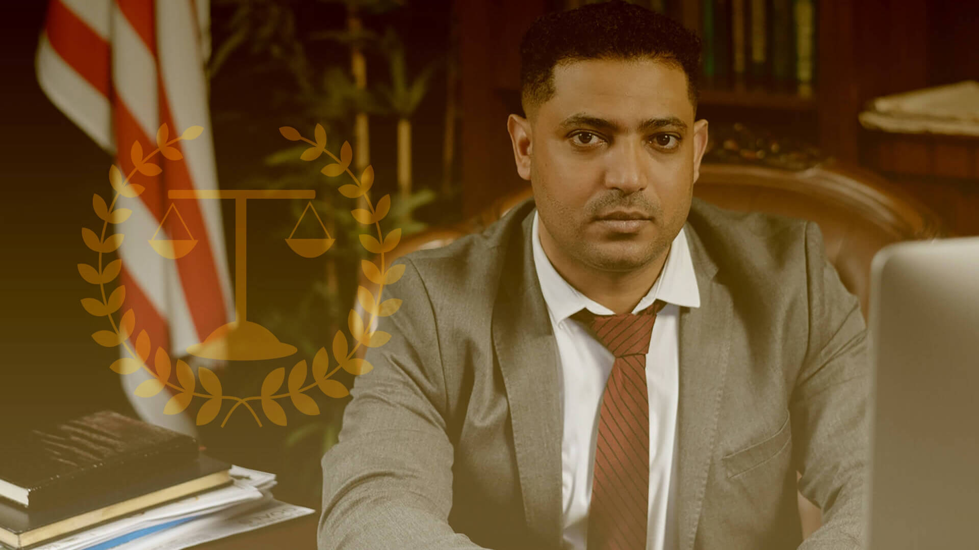 دكتور / إسم المحامي